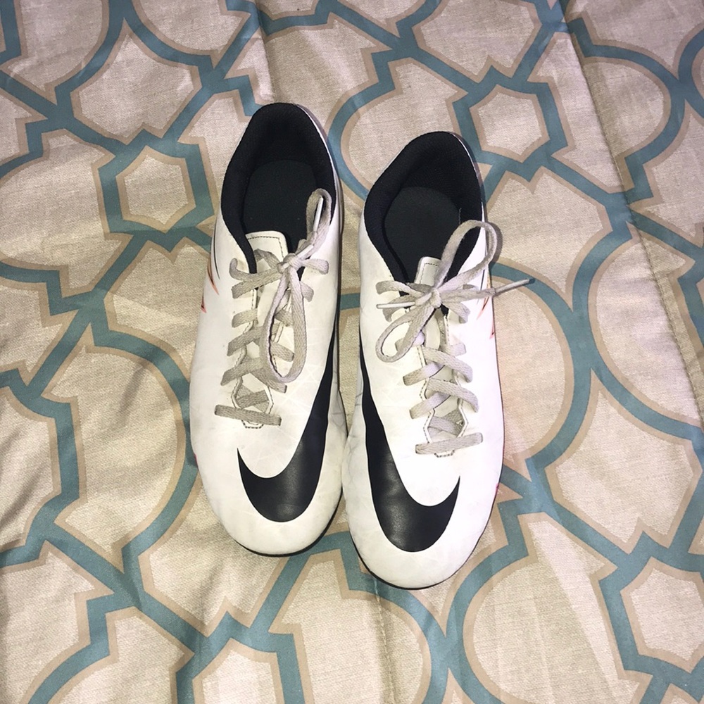Boys cleats